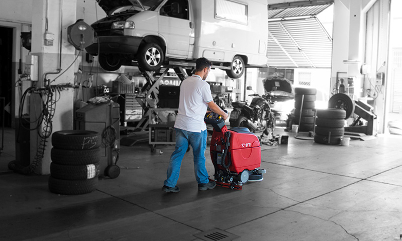 Autolaveuse entretien atelier voiture